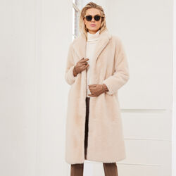 Lang pelsfrakk, kamel, Micha