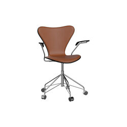 Series 7™ 3217 polstret kontorstol, Essential walnut Series 7™ 3217 polstret kontorstol, Essential walnut, Fritz Hansen