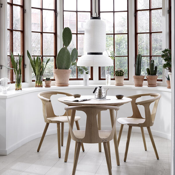 Formakami JH3 pendel, ivory white Formakami JH3 pendel, ivory white, &Tradition