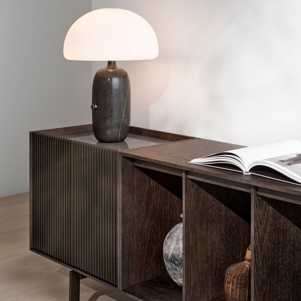 Vipp675 Chimney kabinet, mørk eik Vipp675 Chimney kabinet, mørk eik, Vipp