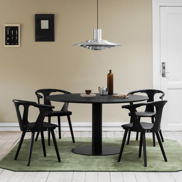 In Between SK12 bord, sort, &Tradition