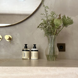 05 H&aring;nds&aring;pe, Rabarbra & Bj&oslash;rk, Humdakin