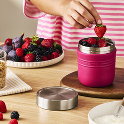 On The Go Matflaske, berry, Le Creuset