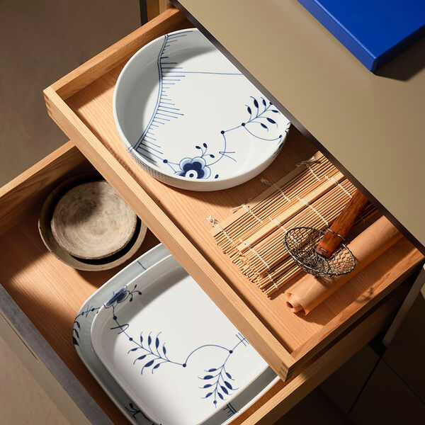 Blå Mega Riflet ildfast fat 27 cm, Royal Copenhagen