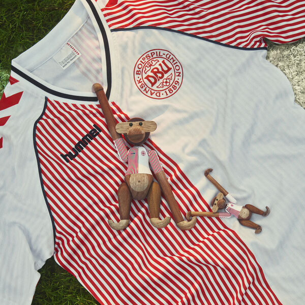 Ape x DBU 86 Away liten, Kay Bojesen Denmark