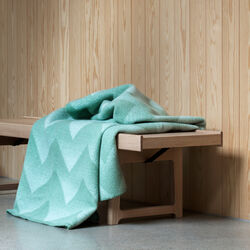 Lynild Pledd, Mint, R&oslash;ros Tweed