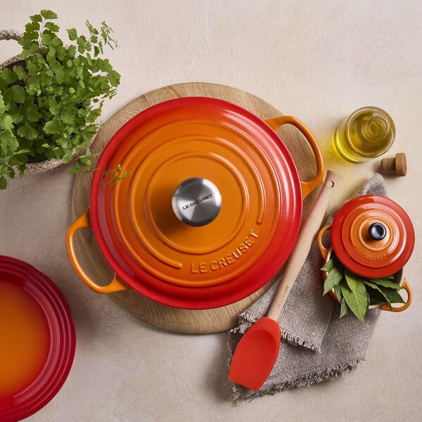 Signature st&oslash;pejern rund gryte &Oslash; 26 cm, volcanic, Le Creuset