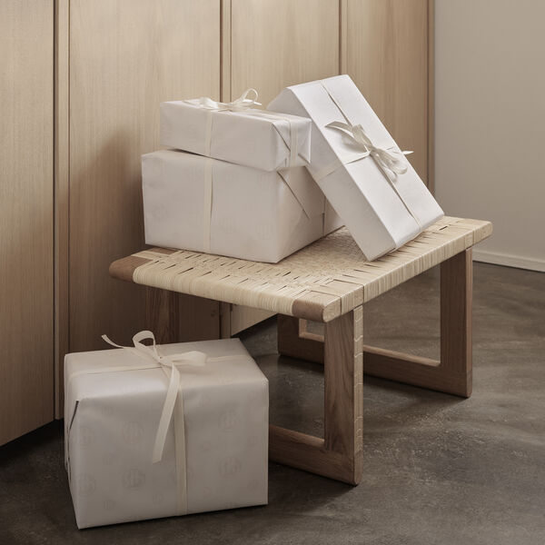 BM0488S Table Bench, oiled oak/rattan, Carl Hansen & S&oslash;n