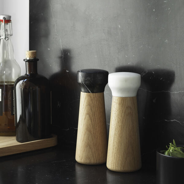 Craft Salt Mill, oak/white Craft Salt Mill, oak/white, Normann Copenhagen