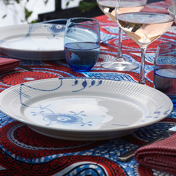 Blå Mega Riflet tallerken Ø 27 cm, Nr. 6, Royal Copenhagen