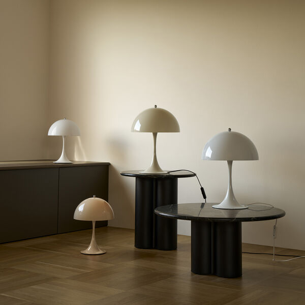 Panthella 250 Portable bordlampe, opal beige, Louis Poulsen