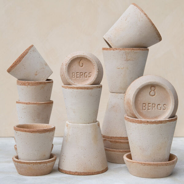 Julie RAW potte med underfat, rosa, Bergs Potter