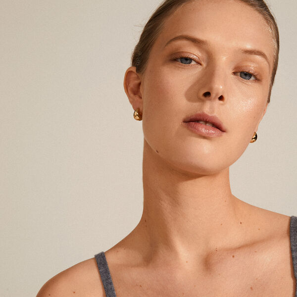 ALEXANE chunky mini hoop &oslash;reringer, gullbelagt, Pilgrim