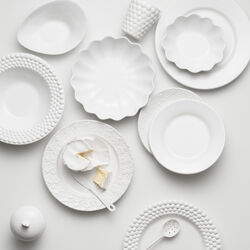 Bubbles tallerken 28 cm, white Bubbles tallerken 28 cm, white, Mateus