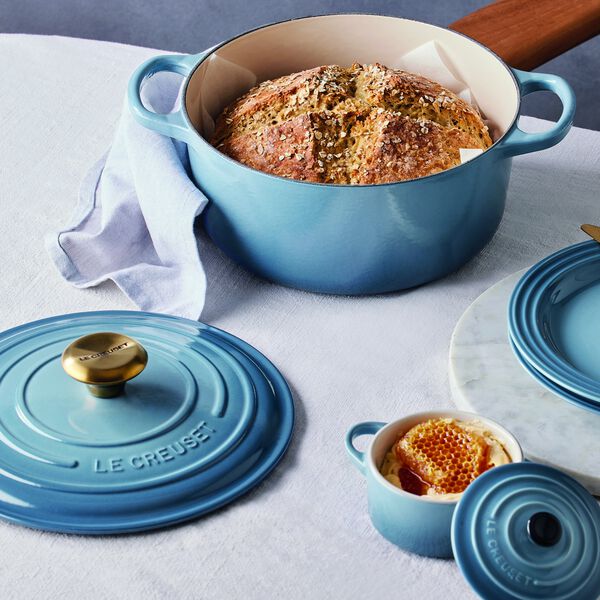 Signature st&oslash;pejern rund gryte &Oslash; 26 cm, chambray, Le Creuset