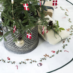 Juletreteppe, hvit, Langkilde & Søn