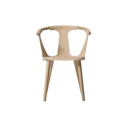 In Between SK1 stol, eik, &Tradition