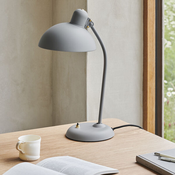KAISER idell™ 6556-T bordlampe KAISER idell™ 6556-T bordlampe, Fritz Hansen