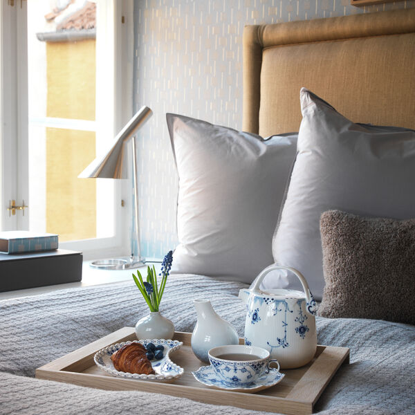 Musselmalt helblonde halvm&aring;neformet asiett 22 cm, Royal Copenhagen