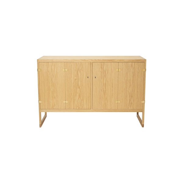 BM0057 Cabinet, oiled oak BM0057 Cabinet, oiled oak, Carl Hansen & Søn