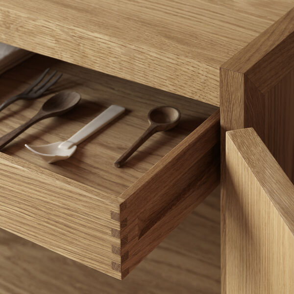 BM0057 Cabinet, oiled oak BM0057 Cabinet, oiled oak, Carl Hansen & Søn