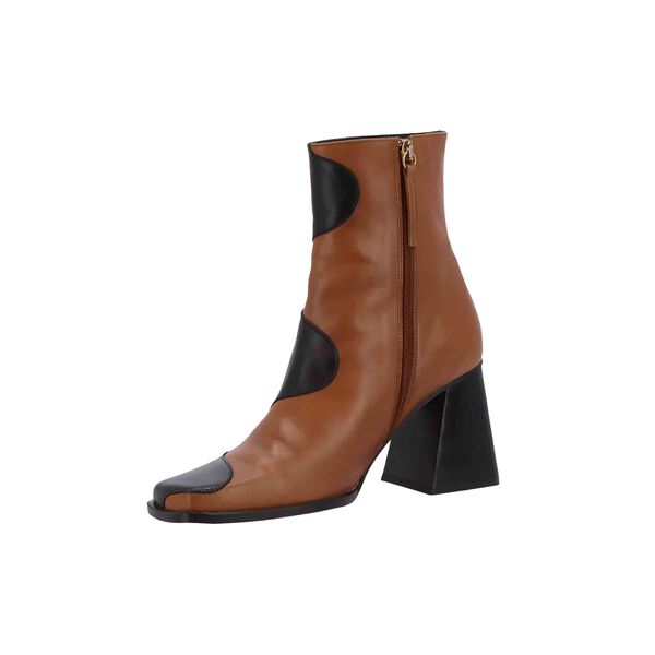 Blair, black camel, ALOHAS