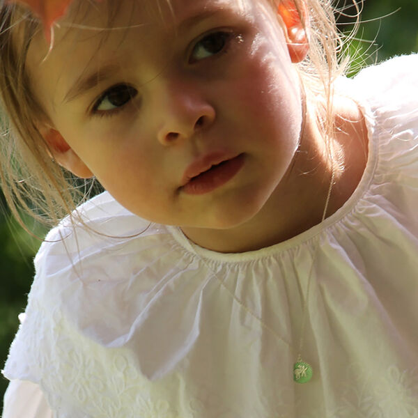 Lykkeliten, s&oslash;lv/eplegr&oslash;nn, Th. Marthinsen