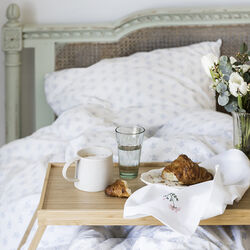 FLORA serviett med vill gulrotblomst 50x50 cm, hvit, Langkilde & Søn