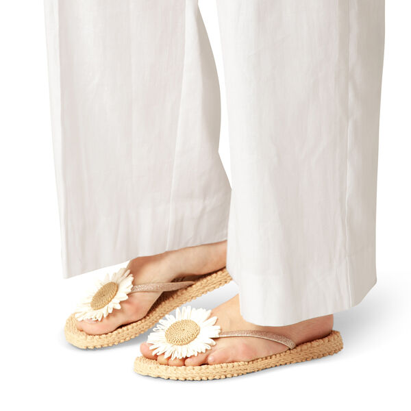 Flip Flop With Flower, beige, Ilse Jacobsen Hornbæk