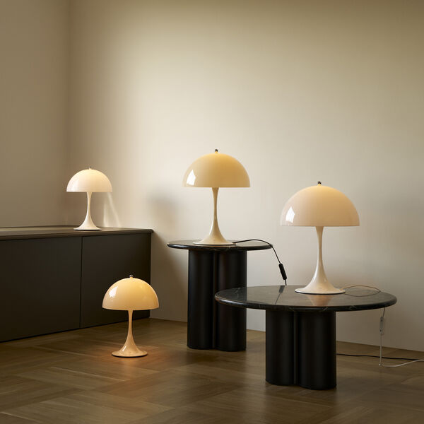 Panthella 320 bordlampe, opal beige, Louis Poulsen