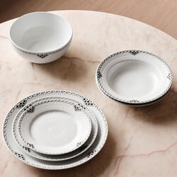 Sort Riflet Blonde tallerken &Oslash; 22 cm, Royal Copenhagen