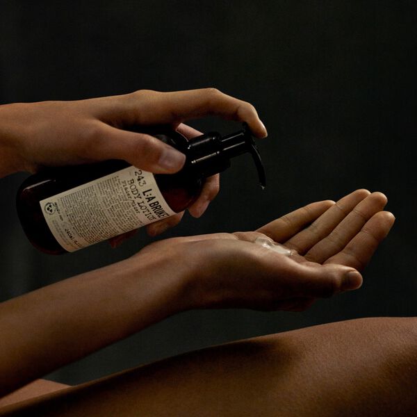 No. 290 Firming Body Serum, kristtorn/r&oslash;dalger, L:a Bruket