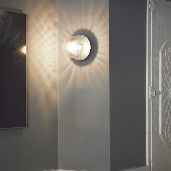 Liila 1 Medium Wall Lamp, light silver/optic clear, Nuura