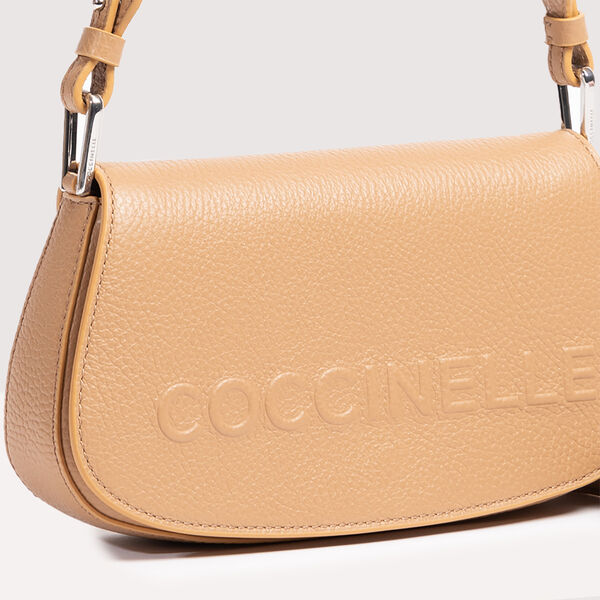 Myrtha maxi logo miniveske, noir, Coccinelle