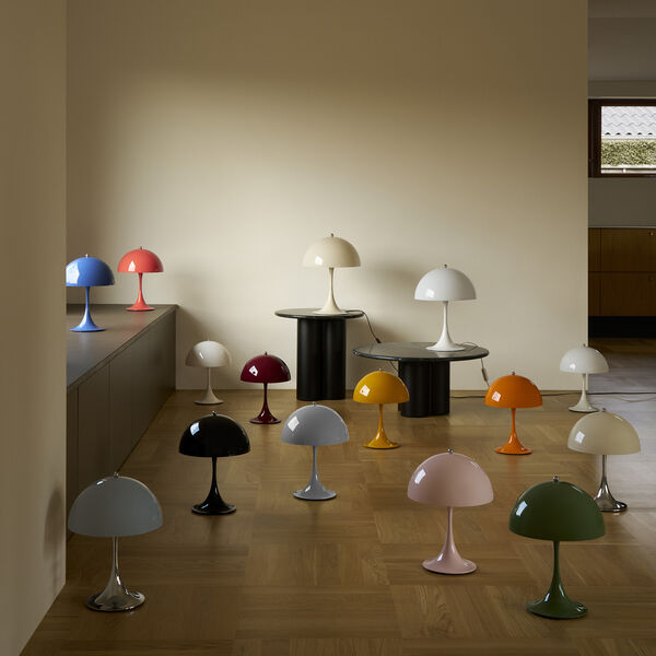 Panthella 250 Portable bordlampe, opaque black, Louis Poulsen