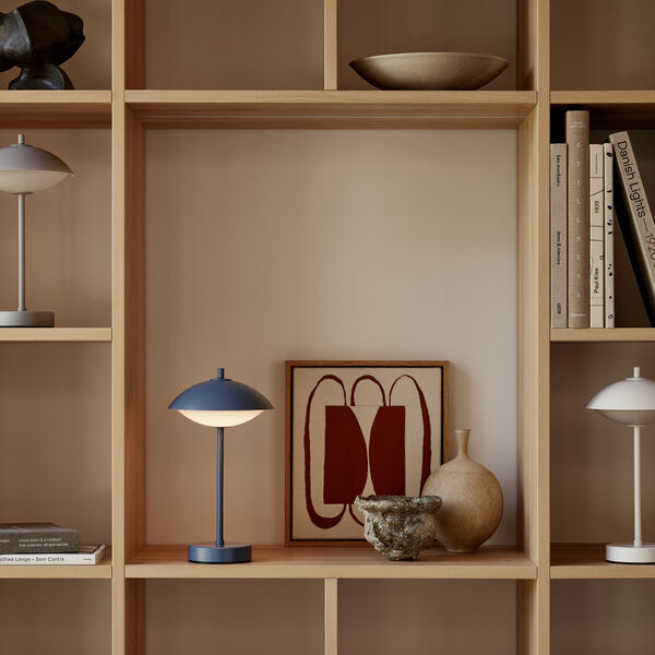 Clam™ Portable Lamp, dusk blue, Fritz Hansen