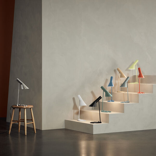 AJ bordlampe, dusty blue, Louis Poulsen