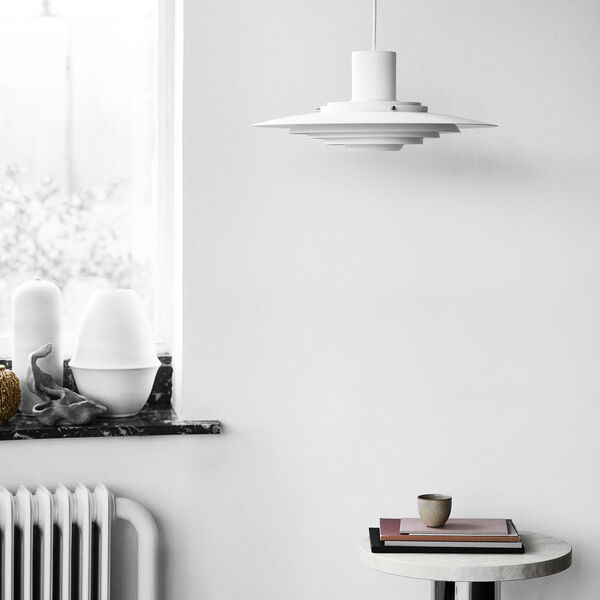 P376 KF1 pendel, hvit, &Tradition