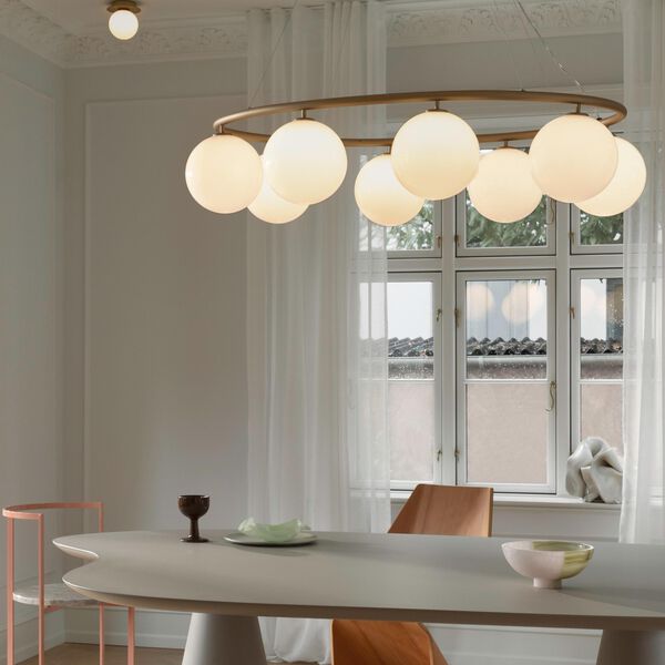 Miira 8 Oval, brass/opal, Nuura