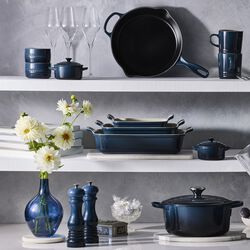 Signature st&oslash;pejern kvadratisk grillpanne 26 cm, nuit, Le Creuset