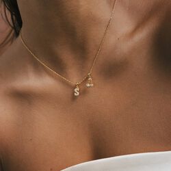 Cherry Charm, gull, WHO IS SHE