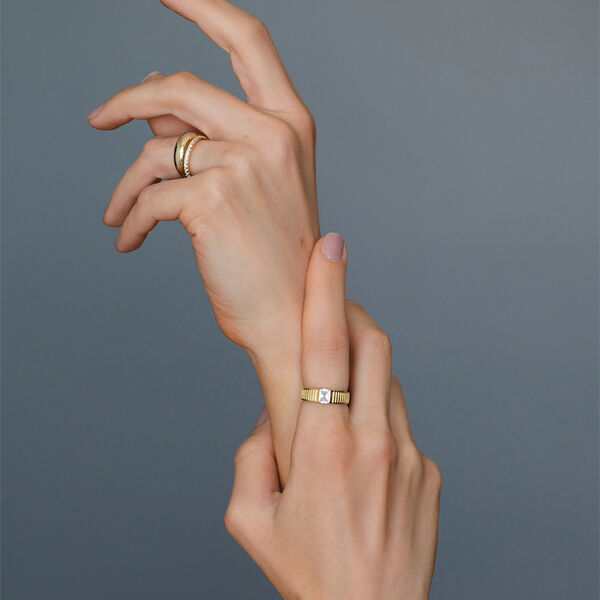 Vera Ring, Philippa Studios