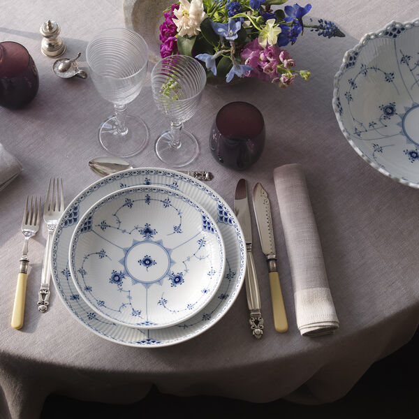 Musselmalt Halvblonde serveringssk&aring;l 20 cm, Royal Copenhagen