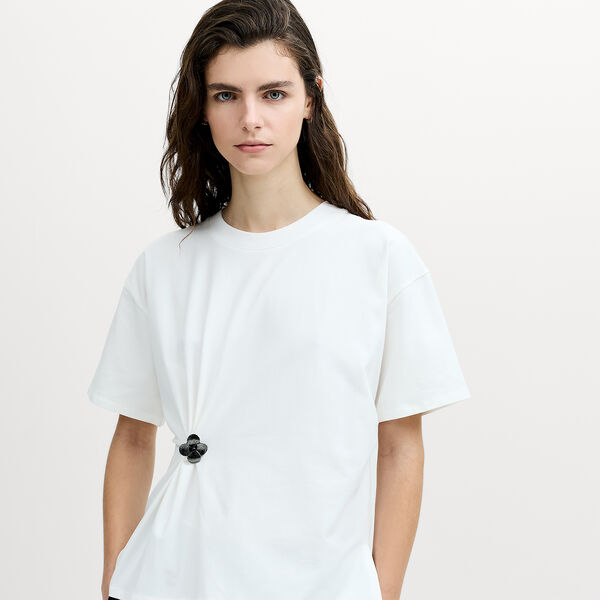 RALLIE FLOWER TRIM CINCHED T SHIRT, linen white, French Connection