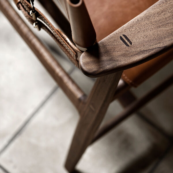BM1106 J&aelig;gerstolen, oljet valn&oslash;tt/cognac, Carl Hansen & S&oslash;n