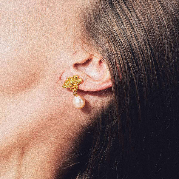 HOLLOW CLOUD EARRINGS, gullbelagt/rosa, House of Vincent