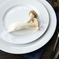 Eventail flat tallerken med fane &Oslash; 28 cm, hvit, Pillivuyt