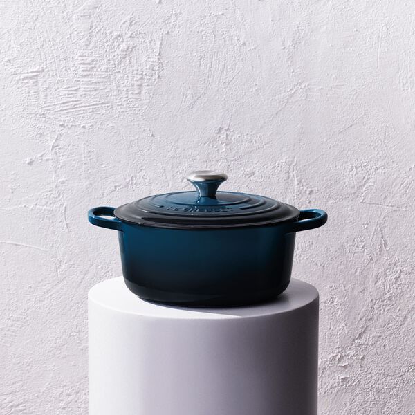 Signature st&oslash;pejern rund gryte &Oslash; 28 cm, nuit, Le Creuset