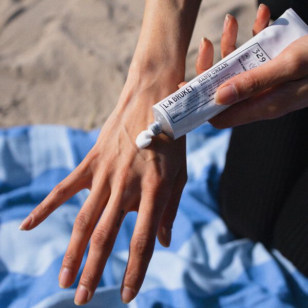 No. 329 H&aring;ndkrem, beach rose, L:a Bruket
