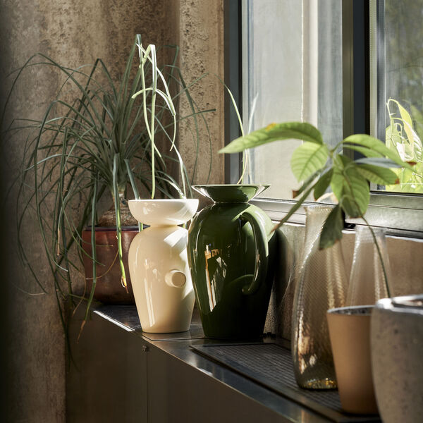 Momento JH40 vase, cream, &Tradition